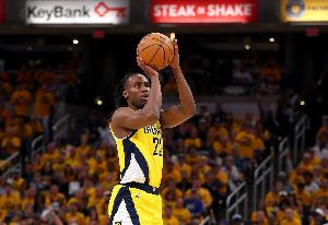 状态一般！内史密斯7中2仅拿5分7板  6犯离场