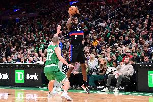 比克斯塔夫：里德极具干扰性篮下能完成终结 防守更让人印象深刻