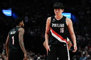 队记：对杨瀚森的未来充满期待 他确实还有很长的路要走