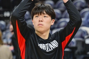 媒体人：你没看见瀚森赛前训练不代表没训 根本不可能有人不训练