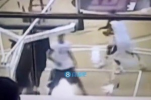 美媒翻旧账：当年詹姆斯被大学生克劳福德隔扣，耐克没收了录像带