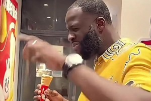 格林也是好起来了，吃上蜜雪冰城了~