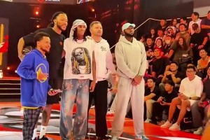 罗斯菲律宾行与山寨詹姆斯库里东契奇克拉克森一起合影🤣🤣