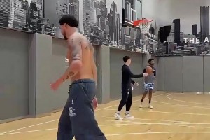 名场面！50号戈登展示自己的庆祝舞蹈！