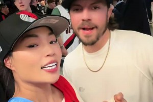 今天真牛！在波特兰的博主珠姐现场教球迷用中文说：杨瀚森牛皮~