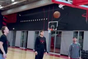 什么时候可以复出？火箭芬尼-史密斯开始三分训练