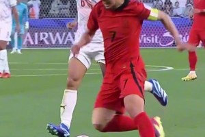 放肆😡！昔日孙兴慜假摔，被马宁出示黄牌警告