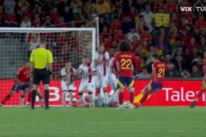 精彩！奥亚萨瓦尔任意球直接爆射破门！西班牙2-0领先格鲁吉亚！