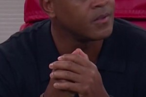 可恶！旺达又出来大秀身材啦，为啥这么多媒体找她拍照😗