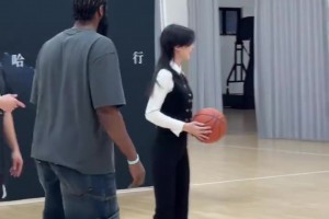 被你装上了！SGA：如果我一场比赛拿30分，我会觉得自己发挥很糟糕！