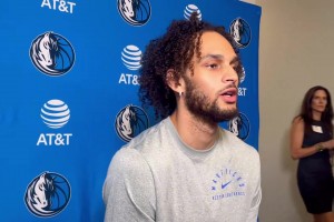 笑死！莱夫利：弗拉格叫我叔叔，但我就比他大3岁啊😂