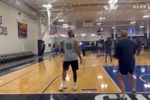 霍里谈麦迪替代科比：阵容是要考虑契合度的，反之就像湖人威少！