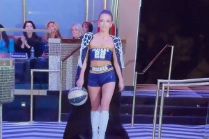 解说周鹏：揭幕战和卫冕冠军拼到这份上，今天的火箭还是值得点赞