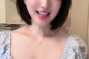 美女球迷预测：西部前两名是雷霆和掘金 湖勇船火谁排第三呢🤔