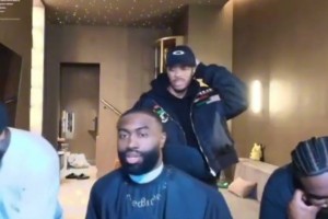 愁死了！布朗谈头秃原因：都是因为在凯尔特人10年来的压力导致！